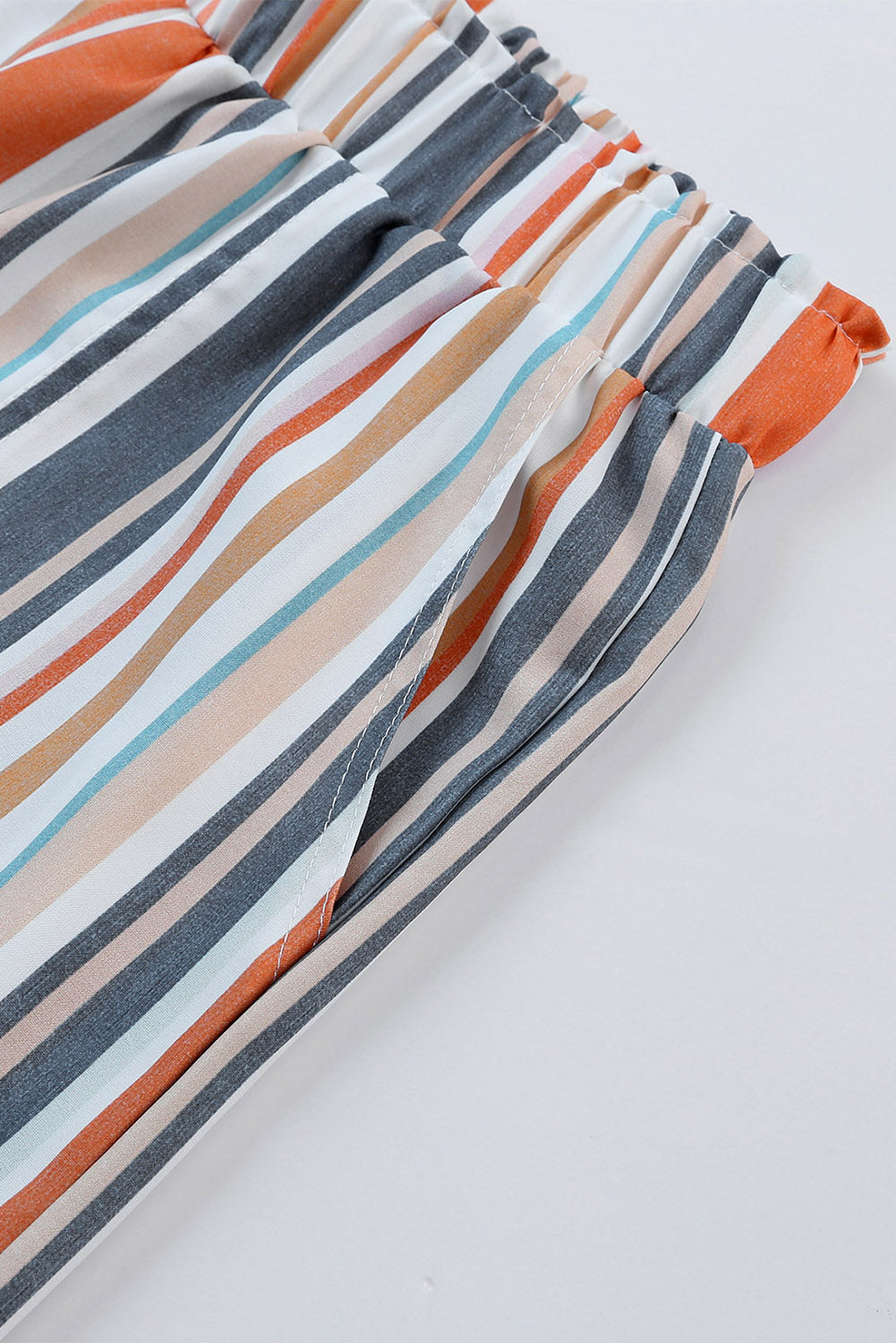 Stripe Vintage Washed Elastic Waist ShortsMaterial:100%Polyester



		You will be flooded
with compliments in our unique Vintage Washed Elastic Waist Striped Shorts
	
	
		We are loving the
paperbag st