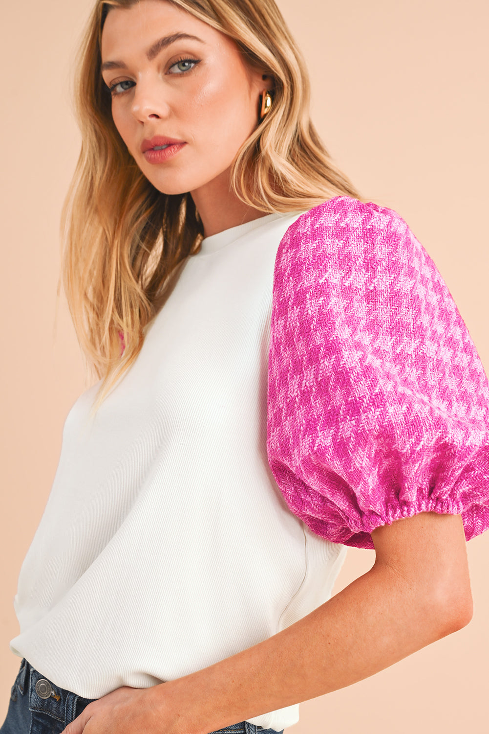 White Tweed Lantern Sleeve Patchwork BlouseMaterial:93%Viscose+7%Elastane



		The blouse features lantern sleeves, which are characterized by their voluminous and puffed shape. 
	
	
		The blouse can be 