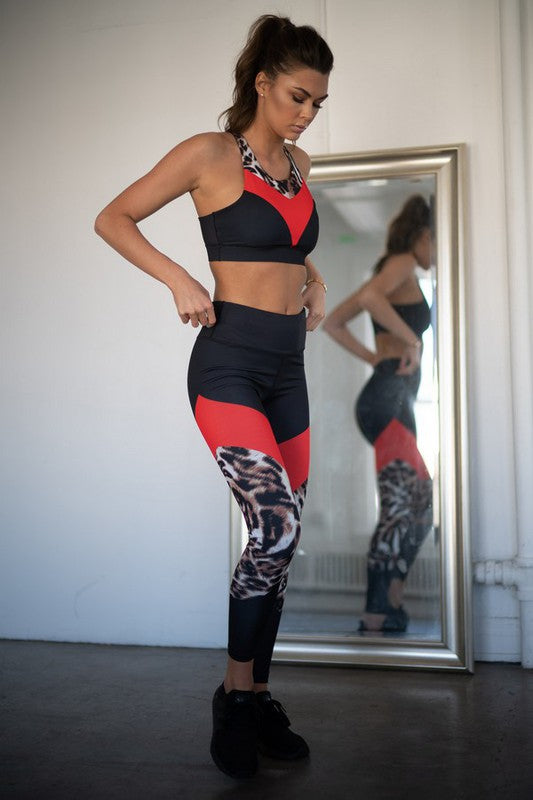 Colorblock Cheetah Print Activewear Set- Flat high rise waistband - Hidden waistband pocket- Vibrant cheetah print/colorblock stripe- 4-way stretch fabric for a move-with-you feel- Flat lock seams prevent