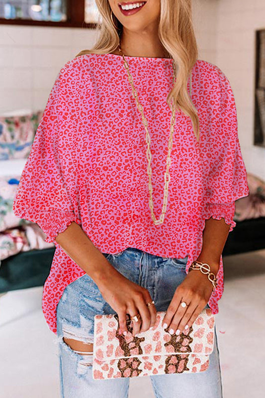 Pink Leopard Puff Sleeve Shirred Cuffs Oversized BlouseMaterial:100%Polyester



		It features a playful and feminine design with a pink leopard print, puff sleeves, and shirred cuffs for a unique touch.
	
	
		Made 