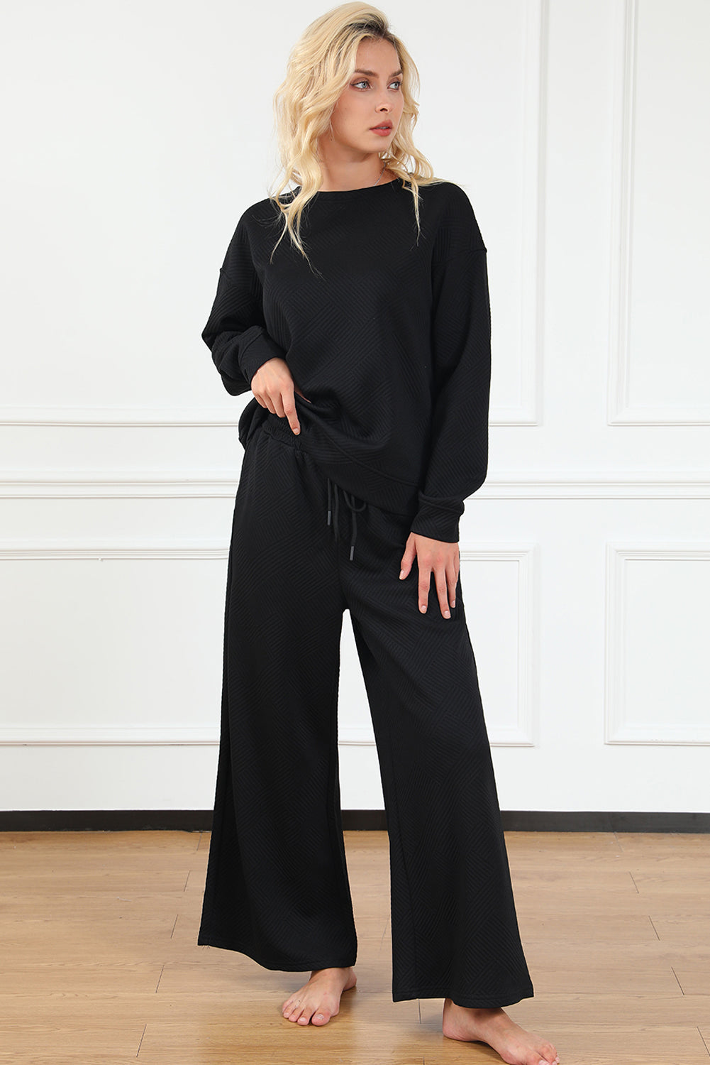 Red Dahlia Textured Loose Slouchy Long Sleeve Top and Pants SetMaterial:95%POLYESTER+5%ELASTANE



		Our Gray Textured Loose Slouchy Long Sleeve Top and Pants Set, a comfortable and stylish ensemble that is perfect for loungin