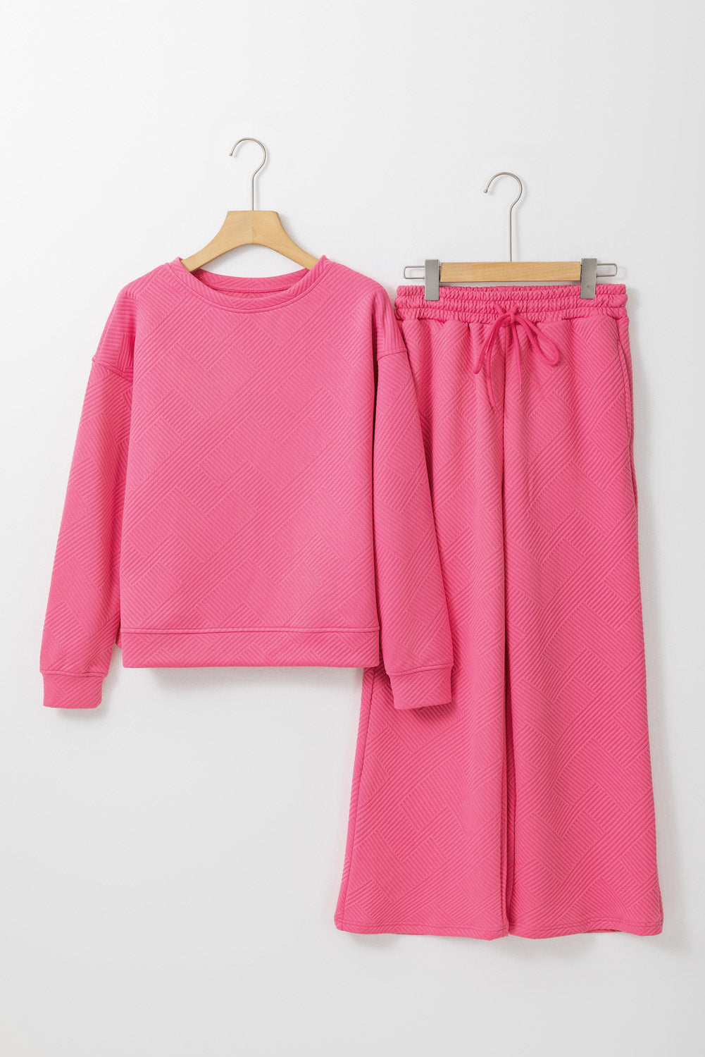 Red Dahlia Textured Loose Slouchy Long Sleeve Top and Pants SetMaterial:95%POLYESTER+5%ELASTANE



		Our Gray Textured Loose Slouchy Long Sleeve Top and Pants Set, a comfortable and stylish ensemble that is perfect for loungin