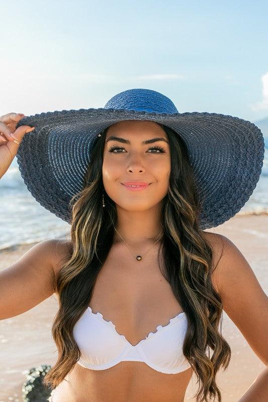 Scallop Edge Bow Accent SunhatScallop Edge Bow Accent Sunhat DetailsScallop edge designBurlap bow accentHat material: 100% strawBrim length: 5.5"Foldable &amp; packableInside lining for all-day c