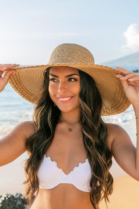 Scallop Edge Bow Accent SunhatScallop Edge Bow Accent Sunhat DetailsScallop edge designBurlap bow accentHat material: 100% strawBrim length: 5.5"Foldable &amp; packableInside lining for all-day c