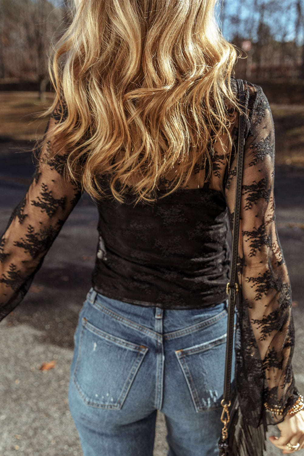 Apricot Mesh Crochet Patchwork Slim Fit Long Sleeve BlouseMaterial:90%Polyamide+10%Elastane

• Embrace the delicate elegance of apricot hues and intricate patchwork design with this slim-fit blouse.
• Crafted with attenti