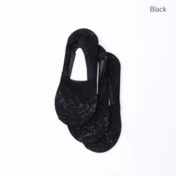 No Slip Floral Lace Sneaker Socks- 3 PackLightweight, no show, no slip socks give you the layer you need without adding any extra bulk.Sold in Packs of ThreeFloral Lace Design90% Acrylic/ 10% SpandexNo-slip