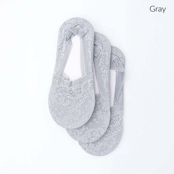 No Slip Floral Lace Sneaker Socks- 3 PackLightweight, no show, no slip socks give you the layer you need without adding any extra bulk.Sold in Packs of ThreeFloral Lace Design90% Acrylic/ 10% SpandexNo-slip