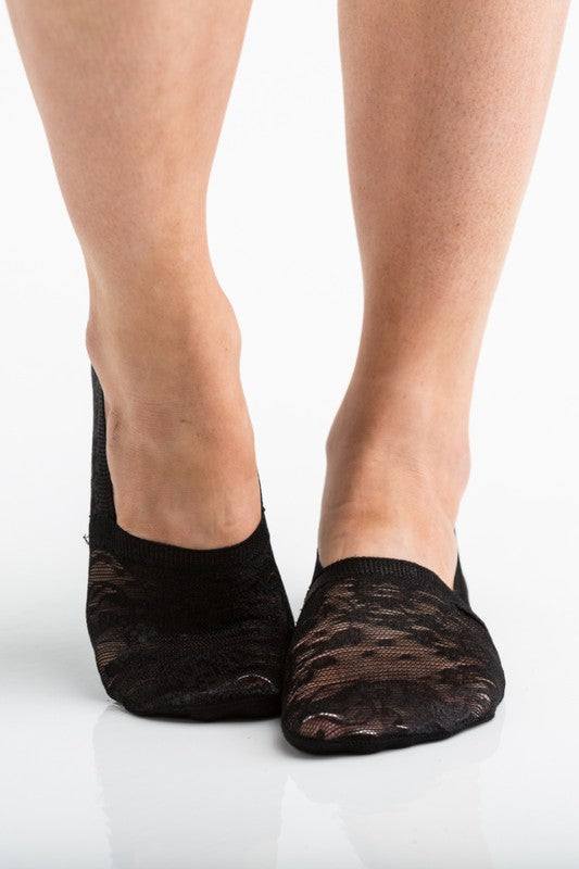 No Slip Floral Lace Sneaker Socks- 3 PackLightweight, no show, no slip socks give you the layer you need without adding any extra bulk.Sold in Packs of ThreeFloral Lace Design90% Acrylic/ 10% SpandexNo-slip