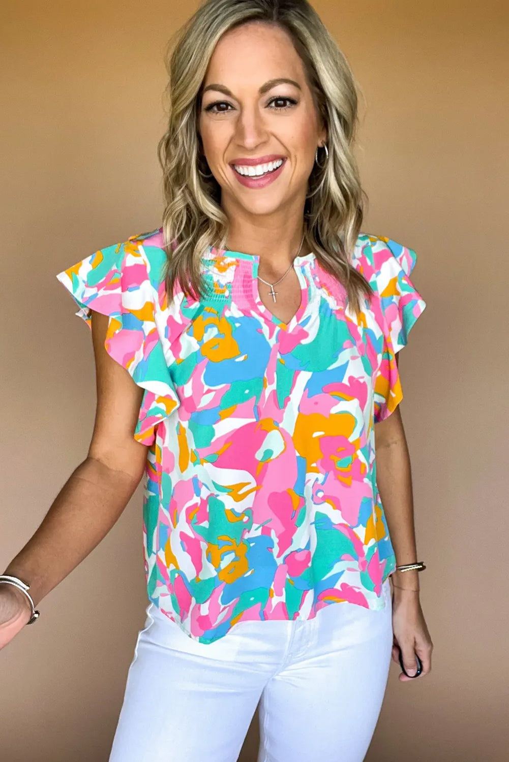 Green Abstract Print Smocked Notched Neck Ruffle Sleeve BlouseMaterial:100%Polyester

• Embrace a bohemian spirit with the blouse, featuring a vibrant green hue that adds a pop of color to any outfit.
• The abstract print des