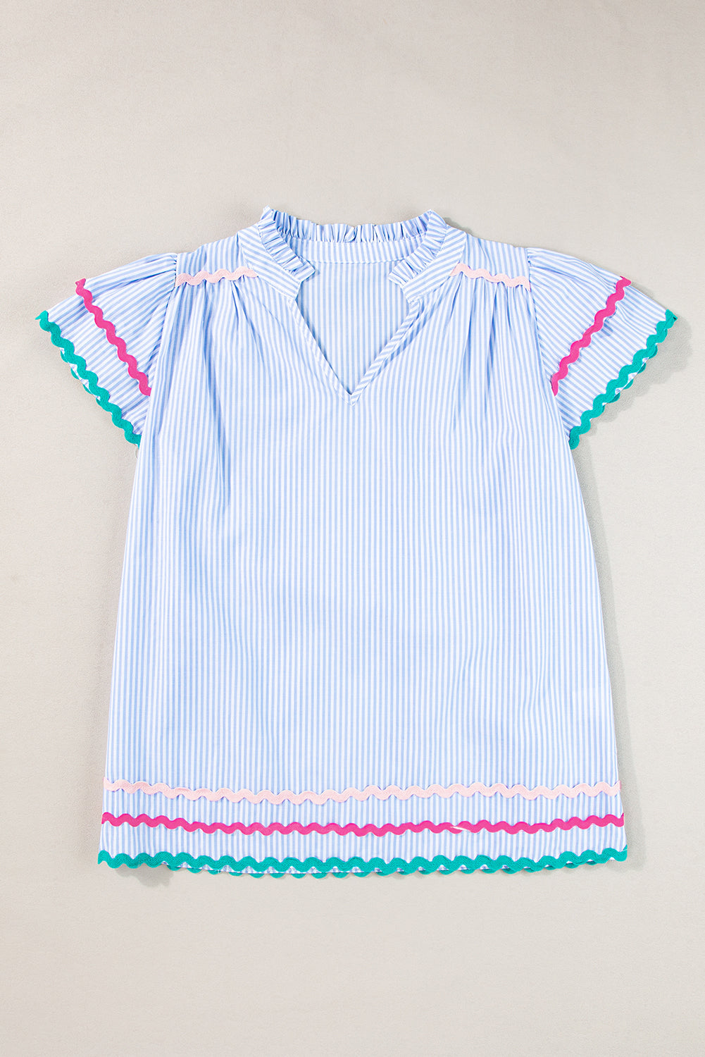 Sky Blue Striped Ricrac Splicing Frill V-Neck BlouseMaterial:100%Cotton



		Playful stripes: This blouse features a fun striped pattern with flirty frill details and a flattering V-neck.
	
	
		Chic and charming: