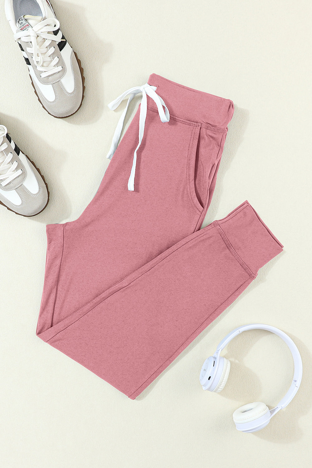 Black Casual Drawstring Drop Waist Pocketed JoggersMaterial:90%Polyester+10%Elastane



		Black can easily be paired with different tops and shoes, making it a go-to option for various outfits.
	
	
		The drawstr