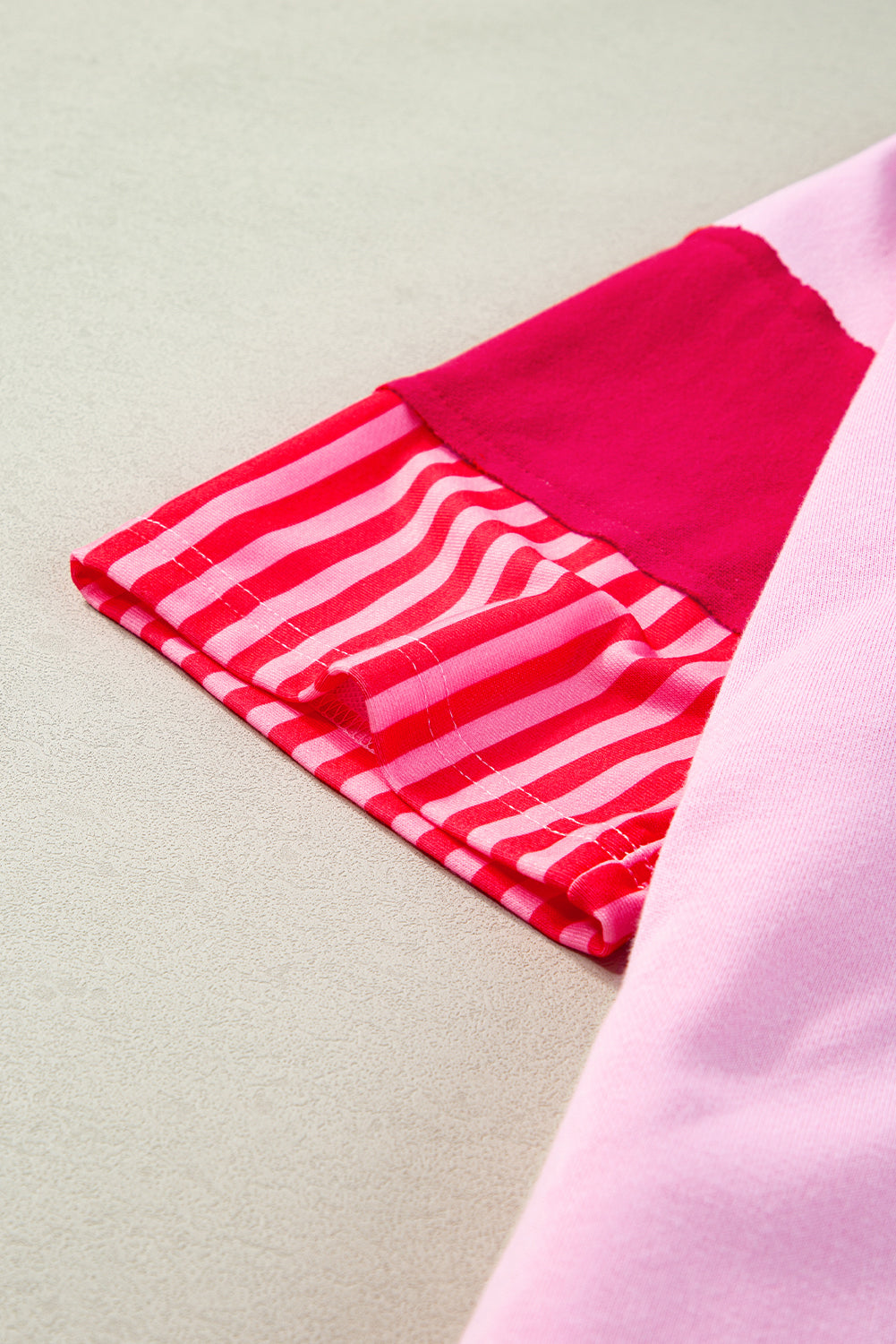 Pink Stripe Colorblock Sleeve Collared Mini DressMaterial:65%Polyester+35%Cotton

• The combination of pink and stripes adds a fun and trendy touch to your outfit.
• Embrace the relaxed vibes with the drop sleeve
