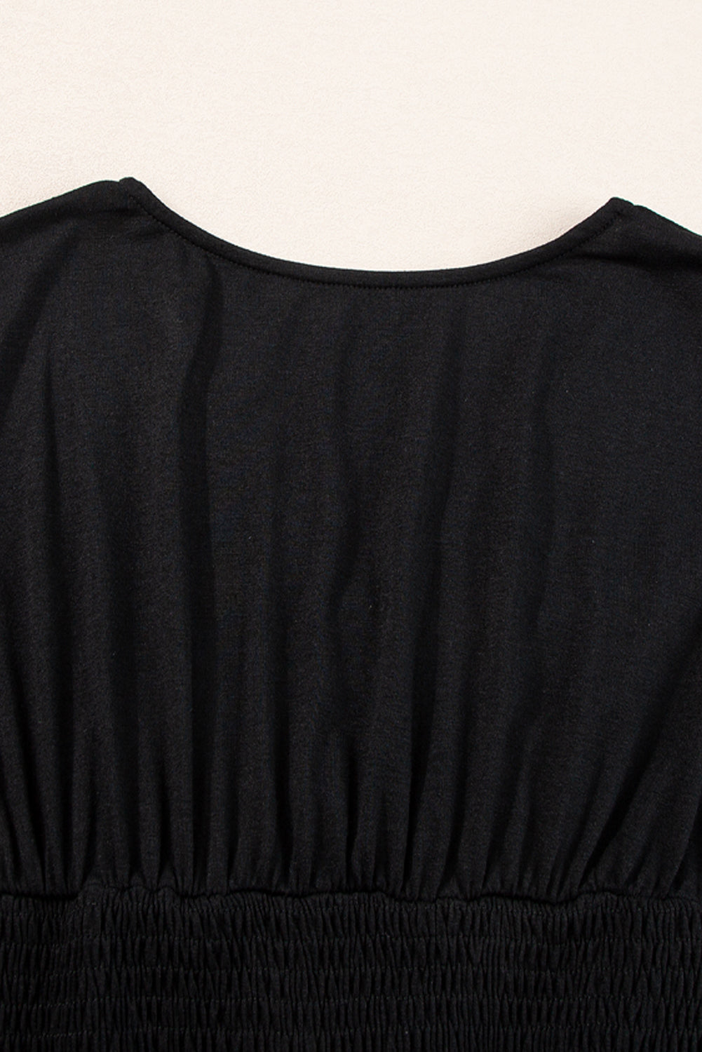 Peacock Blue Deep V Neck Ruched High Waist Midi DressMaterial:65%Polyester+30%Viscose+5%Elastane



		This concise long dress is versatile and suitable for various occasions. 
	
	
		The trendy high-waist look is e