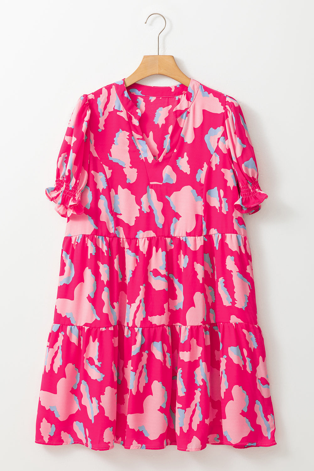Pink Abstract Print V Neck Smocked Sleeve Mini DressMaterial:100%Polyester


	


		Stand out in style with our mini dress, featuring a unique print and flattering silhouette that exudes charm and sophistication.
