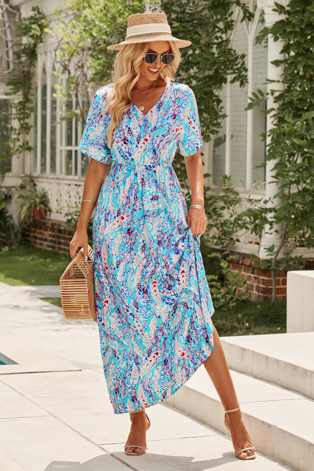 Abstract Botanic Print Wrap V Neck Short Sleeve Maxi DressMaterial:100%Viscose



		•The wrap style makes it a flattering and comfortable option for all body types.
	
	
		•The short sleeves make it ideal for warmer wea