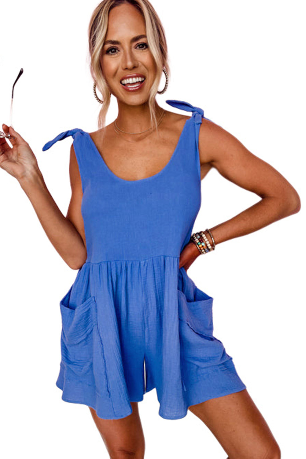 Black Textured Knotted Straps High Waist Wide Leg RomperMaterial:100%Cotton



		This beautiful romper is crafted with premium fabric making it lightweight and idealfor warm-weather excursions
	
	
		With a scoop neck