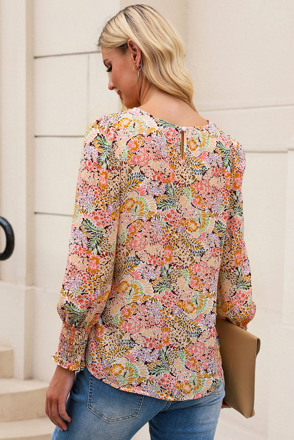 Multicolor Floral Print Smocked Cuffs Long Sleeve BlouseMaterial:100%Polyester


	

			The Floral Print Smocked Cuffs Long Sleeve Blouse is a feminine and elegant addition to any wardrobe. Its delicate floral print and