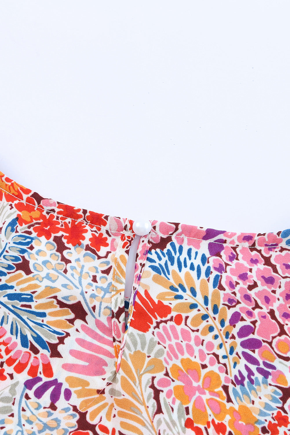 Multicolor Floral Print Smocked Cuffs Long Sleeve BlouseMaterial:100%Polyester


	

			The Floral Print Smocked Cuffs Long Sleeve Blouse is a feminine and elegant addition to any wardrobe. Its delicate floral print and