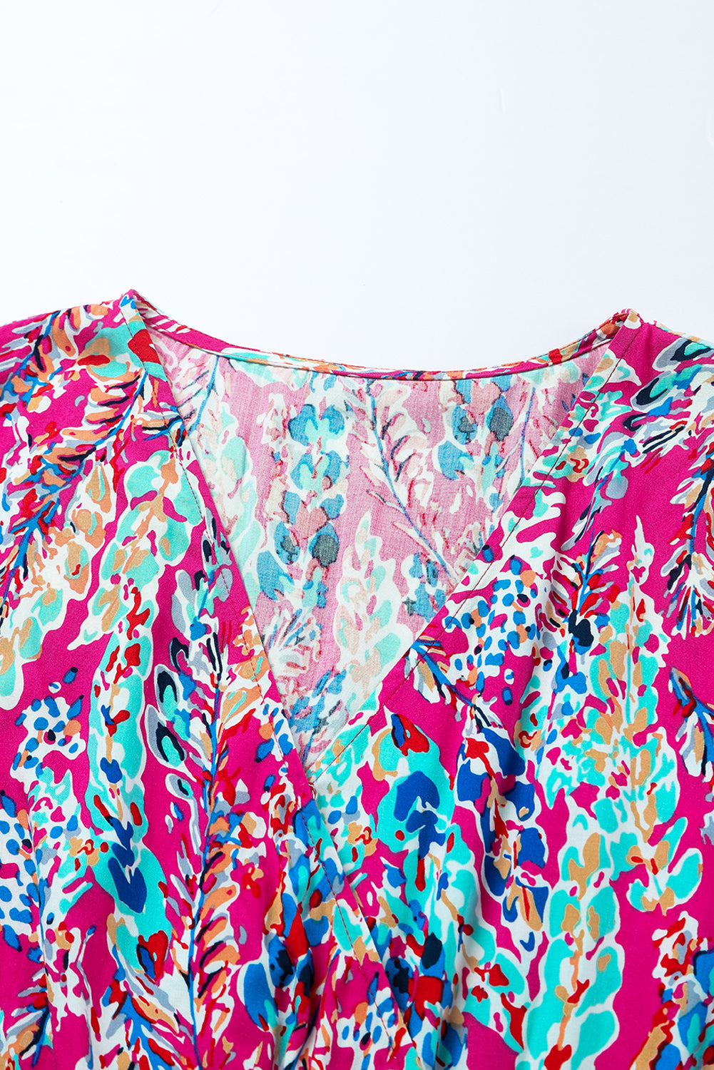 Abstract Botanic Print Wrap V Neck Short Sleeve Maxi DressMaterial:100%Viscose



		•The wrap style makes it a flattering and comfortable option for all body types.
	
	
		•The short sleeves make it ideal for warmer wea