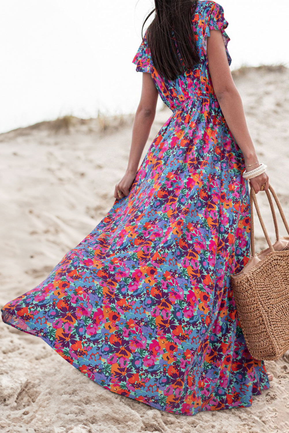 Blue Boho Floral Print V Neck Wrap Split Maxi DressMaterial:100%Viscose



		This high waist dress elongates the silhouette and creates a flattering hourglass shape
	
	
		The side slit adds a touch of allure and