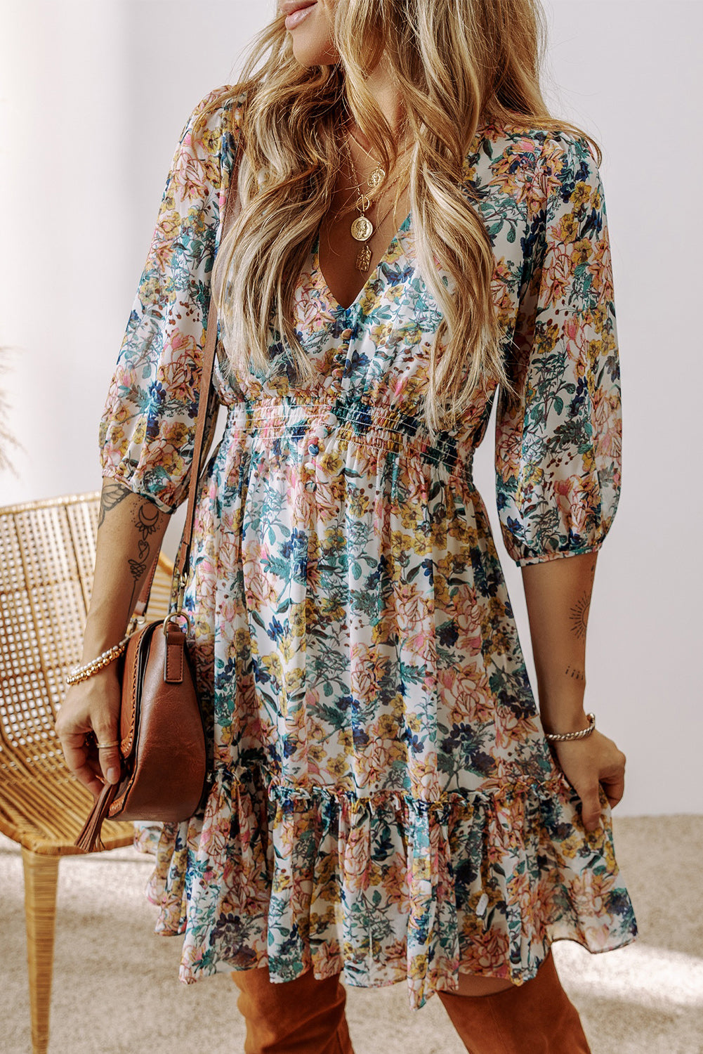 Sky Blue Floral 3/4 Sleeve V Neck High Waist Ruffled DressMaterial:100%Polyester

• Embrace elegance with our Sky Blue Floral Dress featuring delicate ruffled accents and a flattering high waist design.
• The charming V-n