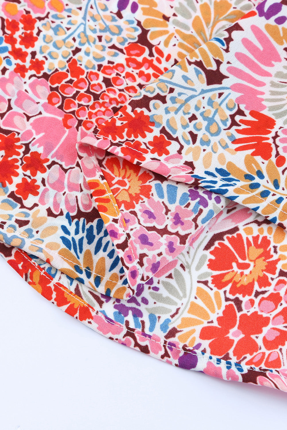 Multicolor Floral Print Smocked Cuffs Long Sleeve BlouseMaterial:100%Polyester


	

			The Floral Print Smocked Cuffs Long Sleeve Blouse is a feminine and elegant addition to any wardrobe. Its delicate floral print and