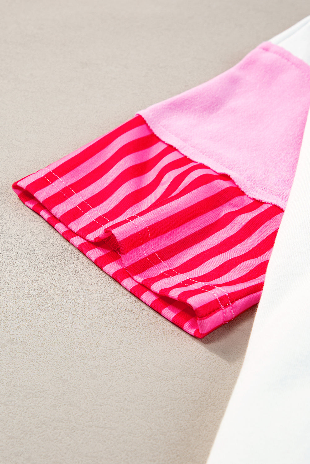 Pink Stripe Colorblock Sleeve Collared Mini DressMaterial:65%Polyester+35%Cotton

• The combination of pink and stripes adds a fun and trendy touch to your outfit.
• Embrace the relaxed vibes with the drop sleeve