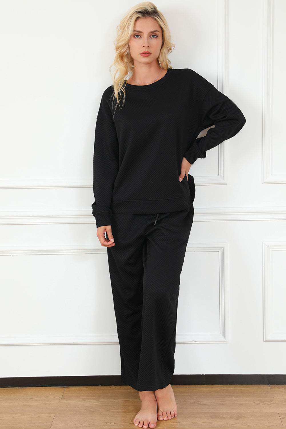 Red Dahlia Textured Loose Slouchy Long Sleeve Top and Pants SetMaterial:95%POLYESTER+5%ELASTANE



		Our Gray Textured Loose Slouchy Long Sleeve Top and Pants Set, a comfortable and stylish ensemble that is perfect for loungin