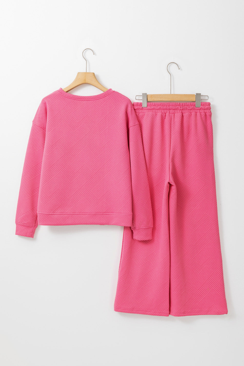 Red Dahlia Textured Loose Slouchy Long Sleeve Top and Pants SetMaterial:95%POLYESTER+5%ELASTANE



		Our Gray Textured Loose Slouchy Long Sleeve Top and Pants Set, a comfortable and stylish ensemble that is perfect for loungin