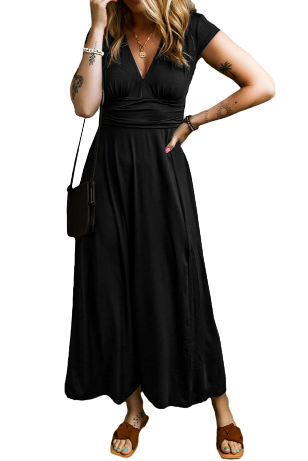 Peacock Blue Deep V Neck Ruched High Waist Midi DressMaterial:65%Polyester+30%Viscose+5%Elastane



		This concise long dress is versatile and suitable for various occasions. 
	
	
		The trendy high-waist look is e