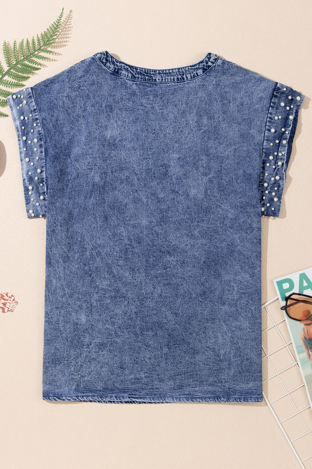 Dusk Blue Acid Wash Pearl Embellishment O Neck Denim TopMaterial:100%Cotton



		The top features a trendy acid wash design with pearl embellishments, adding a touch of sophistication to your outfit.
	
	
		This denim