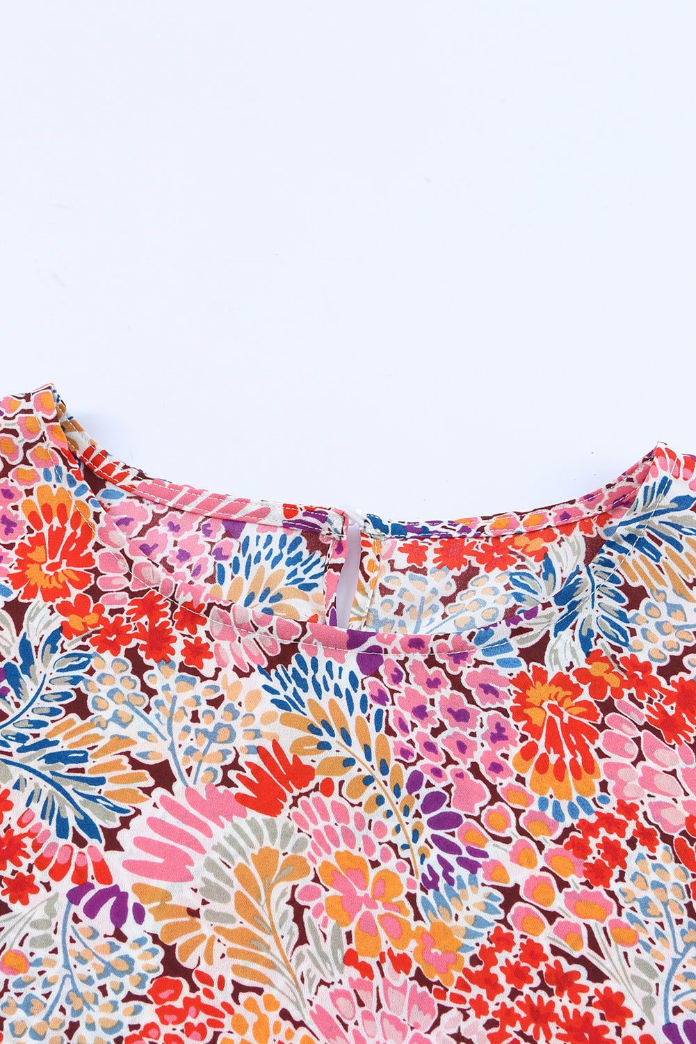 Multicolor Floral Print Smocked Cuffs Long Sleeve BlouseMaterial:100%Polyester


	

			The Floral Print Smocked Cuffs Long Sleeve Blouse is a feminine and elegant addition to any wardrobe. Its delicate floral print and