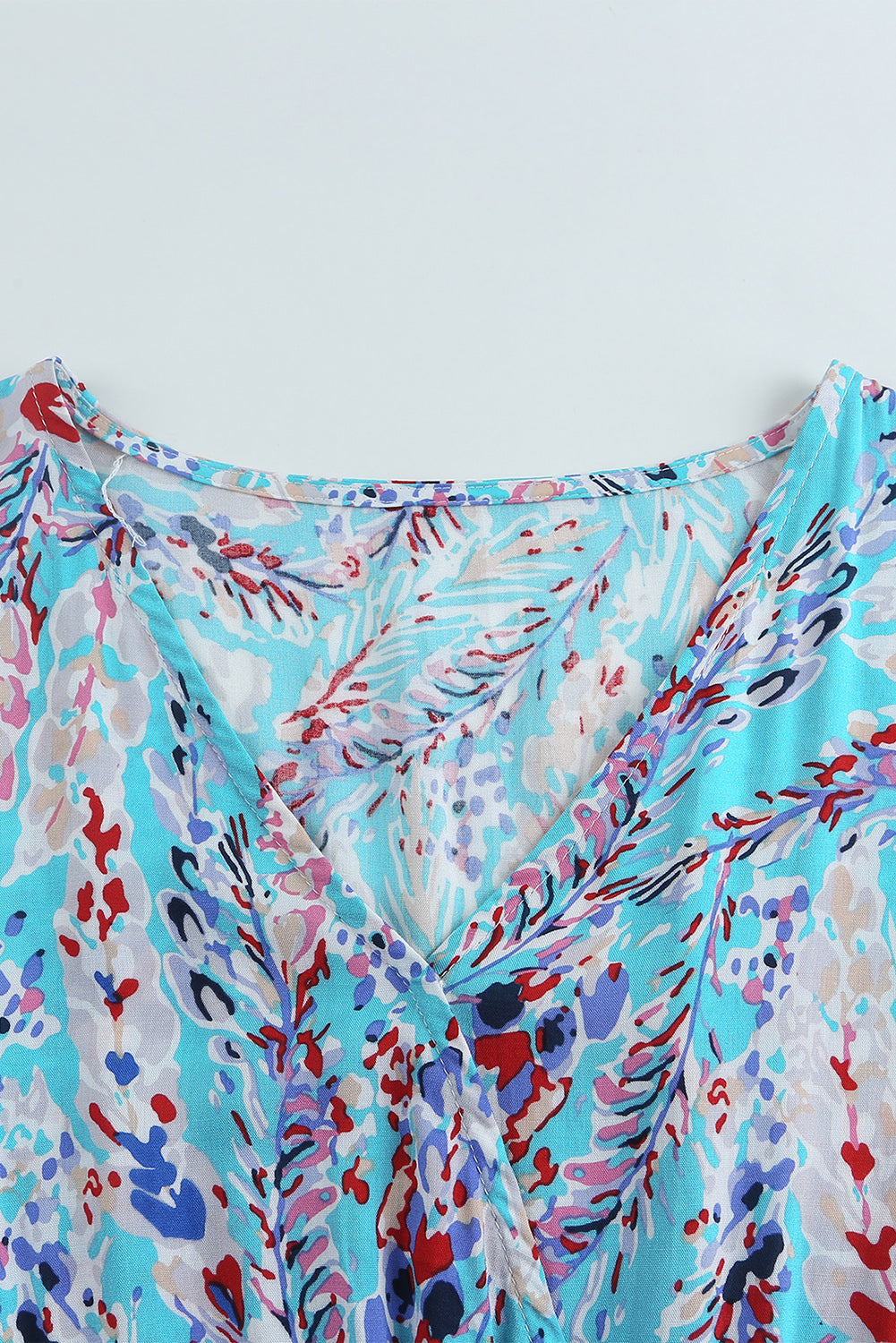 Abstract Botanic Print Wrap V Neck Short Sleeve Maxi DressMaterial:100%Viscose



		•The wrap style makes it a flattering and comfortable option for all body types.
	
	
		•The short sleeves make it ideal for warmer wea