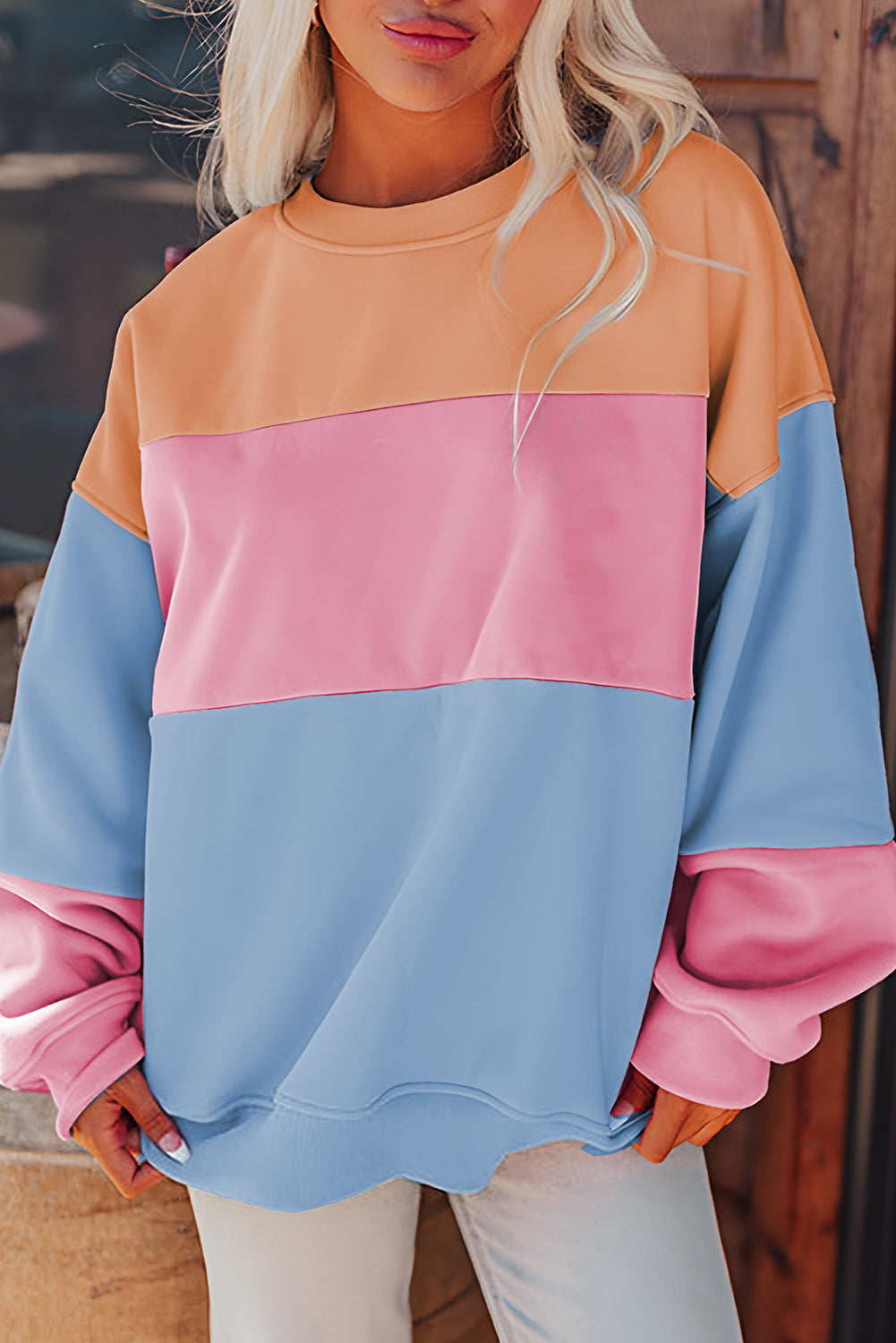 Bright Pink Colorblock Patchwork Drop Shoulder SweatshirtMaterial:70%Polyester+30%Cotton

• Embrace a blend of casual charm and trendy style with our sweatshirt, perfect for a relaxed yet fashionable look. 
• Crafted wit