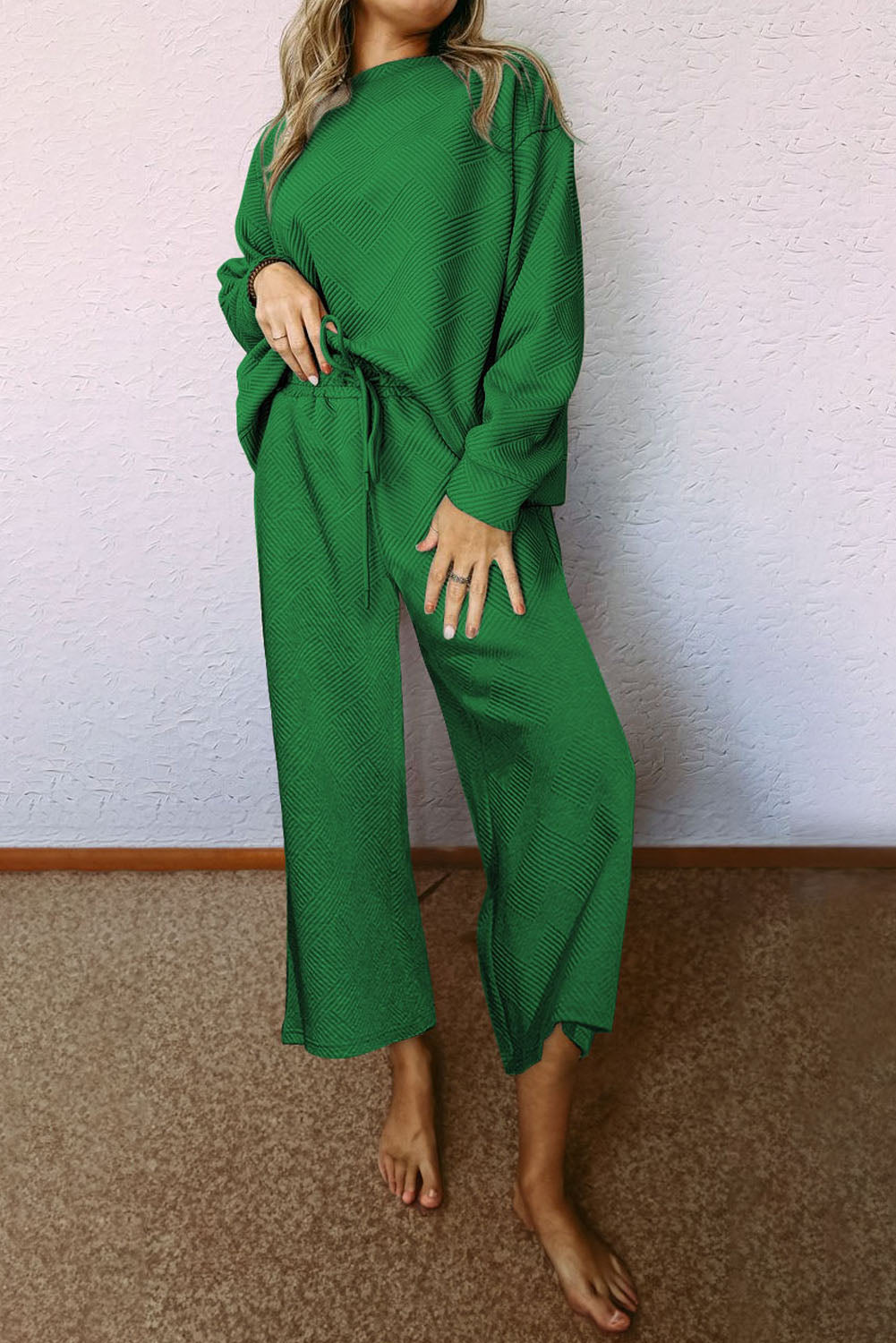 Red Dahlia Textured Loose Slouchy Long Sleeve Top and Pants SetMaterial:95%POLYESTER+5%ELASTANE



		Our Gray Textured Loose Slouchy Long Sleeve Top and Pants Set, a comfortable and stylish ensemble that is perfect for loungin