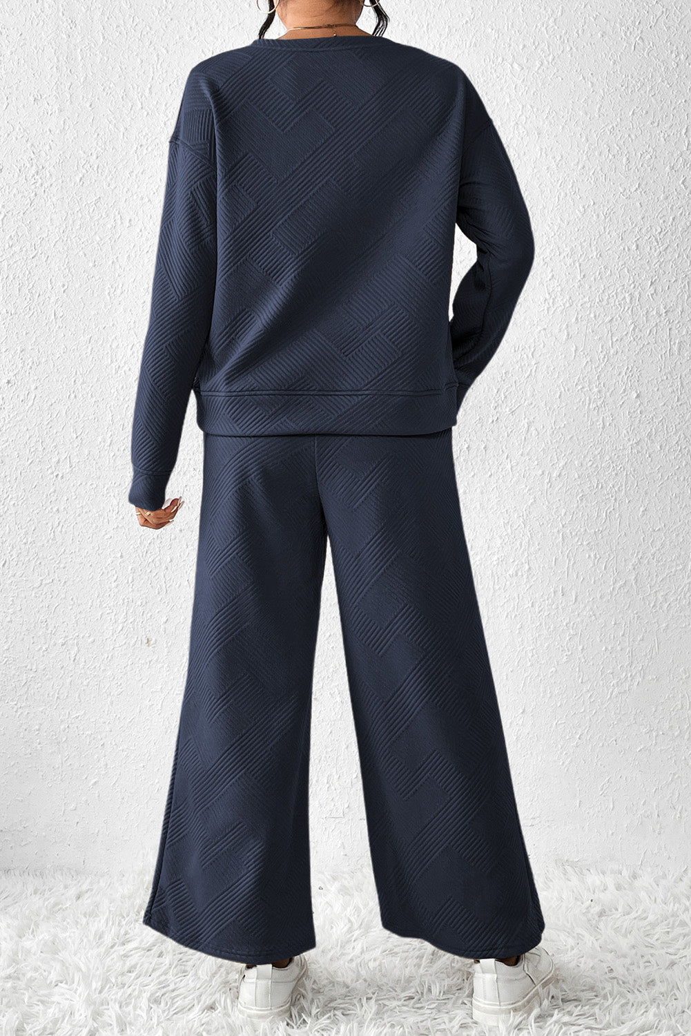 Red Dahlia Textured Loose Slouchy Long Sleeve Top and Pants SetMaterial:95%POLYESTER+5%ELASTANE



		Our Gray Textured Loose Slouchy Long Sleeve Top and Pants Set, a comfortable and stylish ensemble that is perfect for loungin