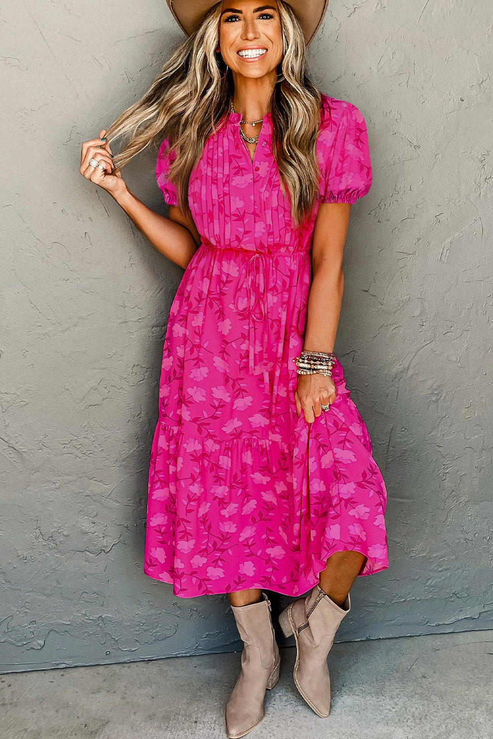 Rose Red Pleated Lace-up High Waist Puff Sleeve Floral Midi DressMaterial:100%Viscose


	


		The midi dress exudes elegance with its charming floral pattern and flattering silhouette, perfect for a romantic and feminine look.