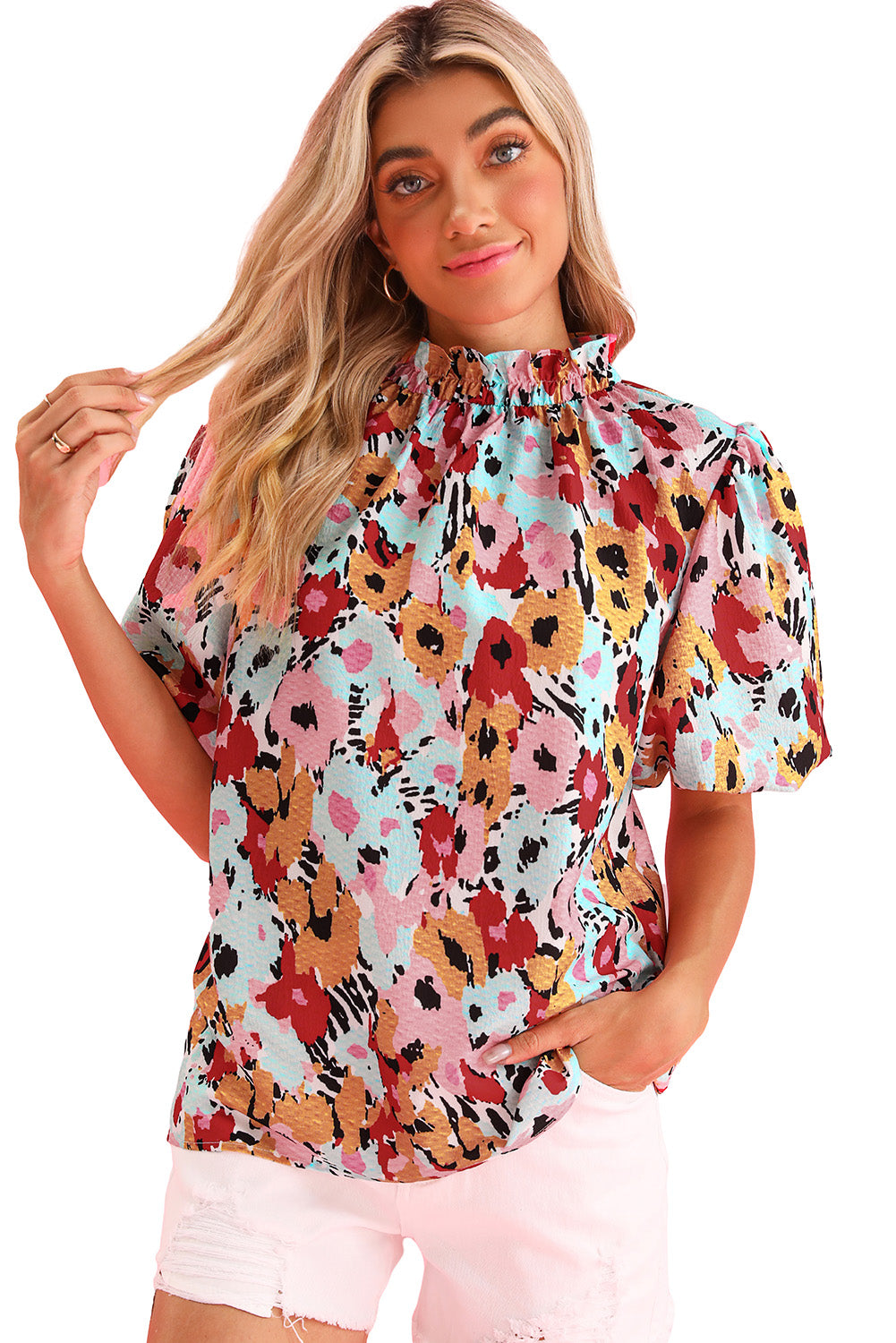 White Frilled Floral Print Puff Sleeve Mock Neck BlouseMaterial:100%Polyester



		The blouse features a frilled hem, adding a feminine and playful touch to the overall silhouette. 
	
	
		Pair it with jeans and flat
