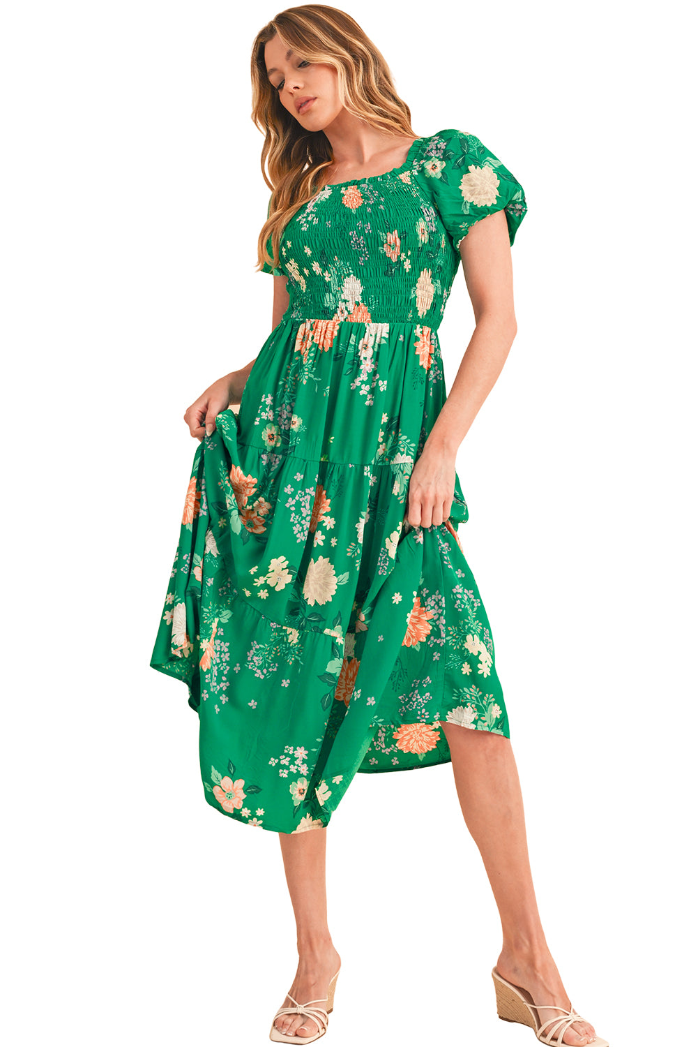 Green Floral Print Bubble Sleeve Smocked Tiered Midi DressMaterial:100%Viscose



		This chic dress adds a vibrant and feminine touch, creating a romantic look
	
	
		The smocked panel provides a fitted and flattering w