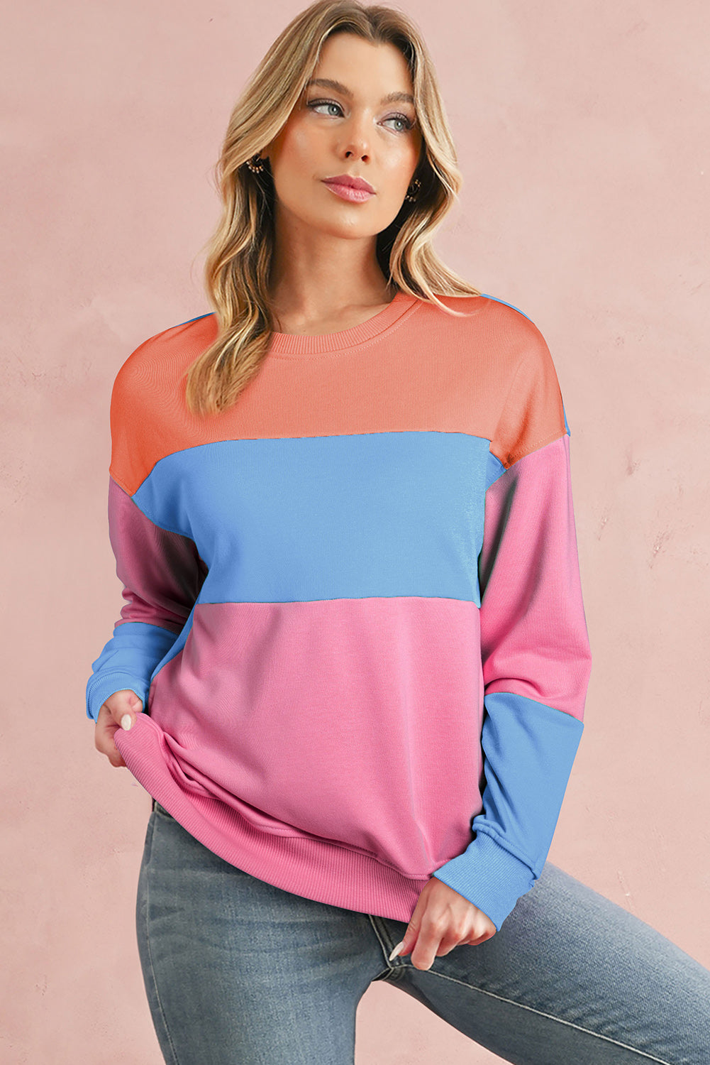 Bright Pink Colorblock Patchwork Drop Shoulder SweatshirtMaterial:70%Polyester+30%Cotton

• Embrace a blend of casual charm and trendy style with our sweatshirt, perfect for a relaxed yet fashionable look. 
• Crafted wit