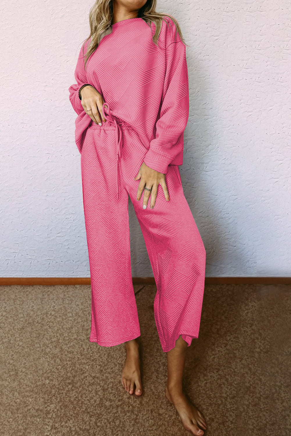 Red Dahlia Textured Loose Slouchy Long Sleeve Top and Pants SetMaterial:95%POLYESTER+5%ELASTANE



		Our Gray Textured Loose Slouchy Long Sleeve Top and Pants Set, a comfortable and stylish ensemble that is perfect for loungin