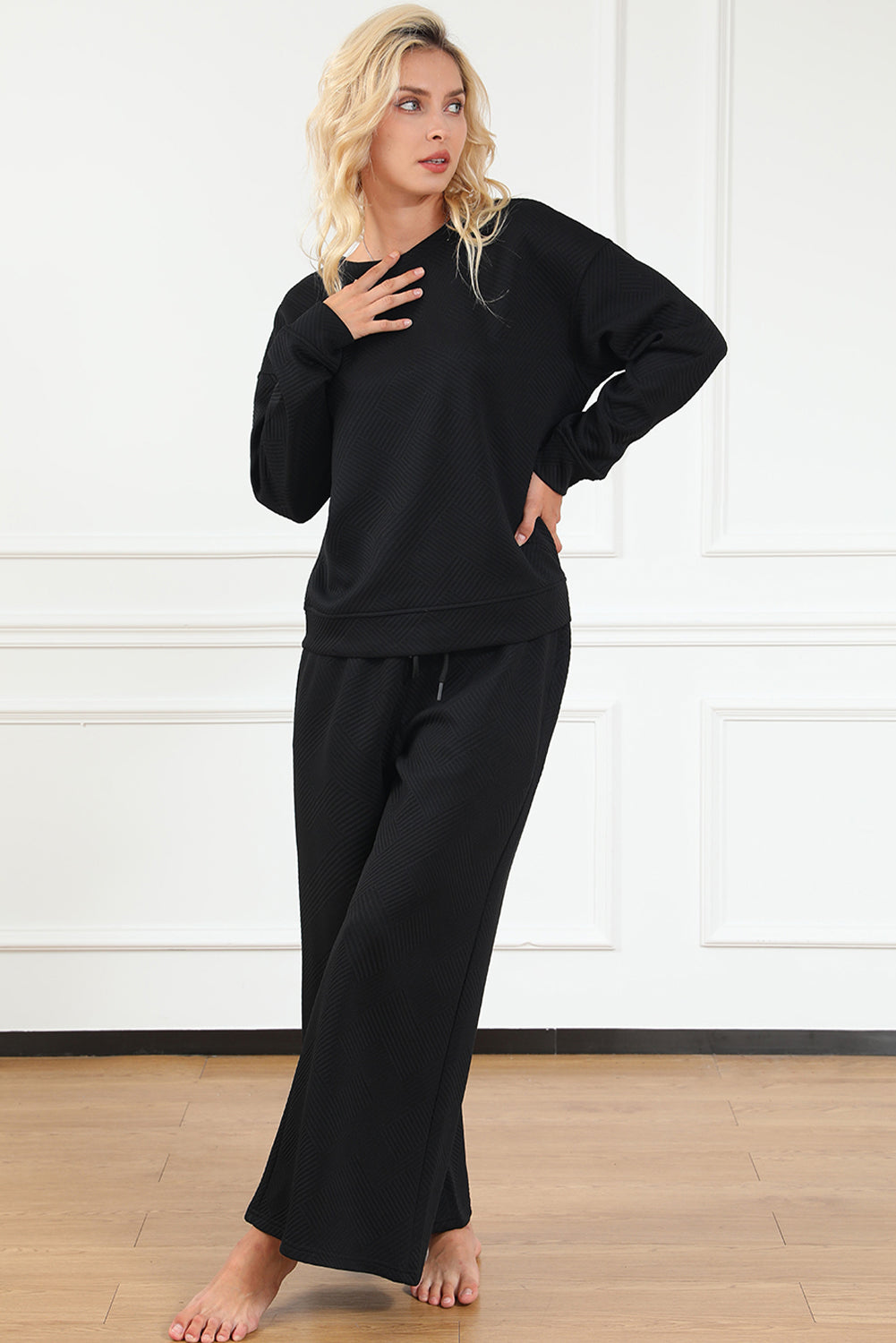 Red Dahlia Textured Loose Slouchy Long Sleeve Top and Pants SetMaterial:95%POLYESTER+5%ELASTANE



		Our Gray Textured Loose Slouchy Long Sleeve Top and Pants Set, a comfortable and stylish ensemble that is perfect for loungin