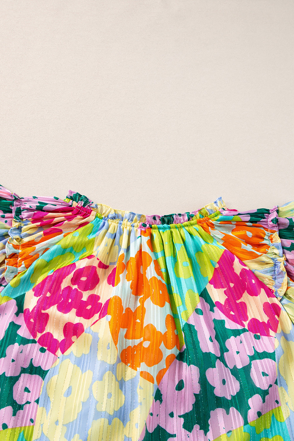 Multicolour Leopard Flutter Sleeve V Neck Crinkled BlouseMaterial:100%Polyester

• Stand out in style with this blouse, perfect for adding a touch of wild elegance to your wardrobe.
• The vibrant multicolored leopard pri