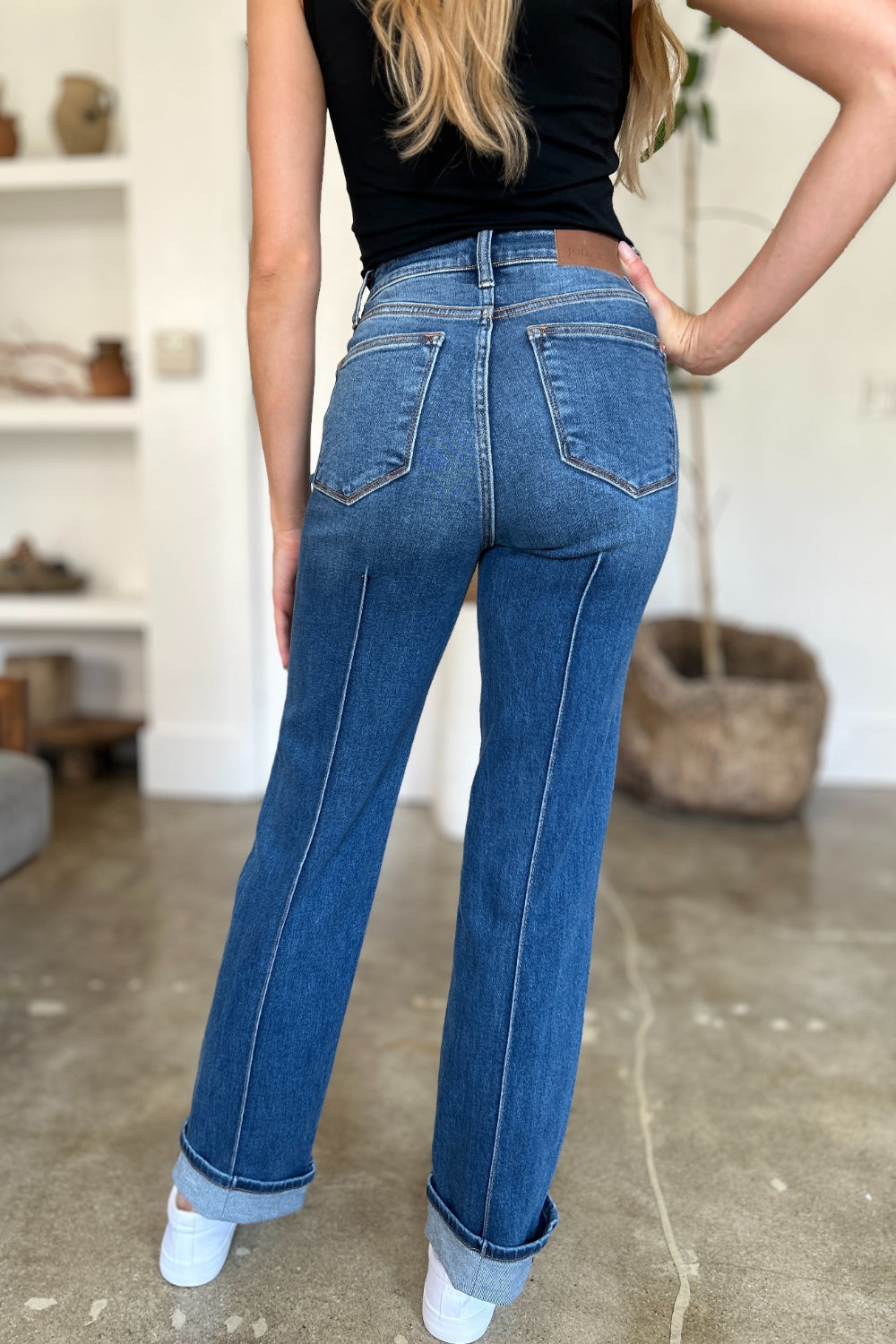 Judy Blue Full Size High Waist Front Seam Detail Straight JeansThe High Waist Front Seam Detail Straight Jeans are a stylish and versatile addition to your denim collection. With a flattering high waist silhouette and front seam