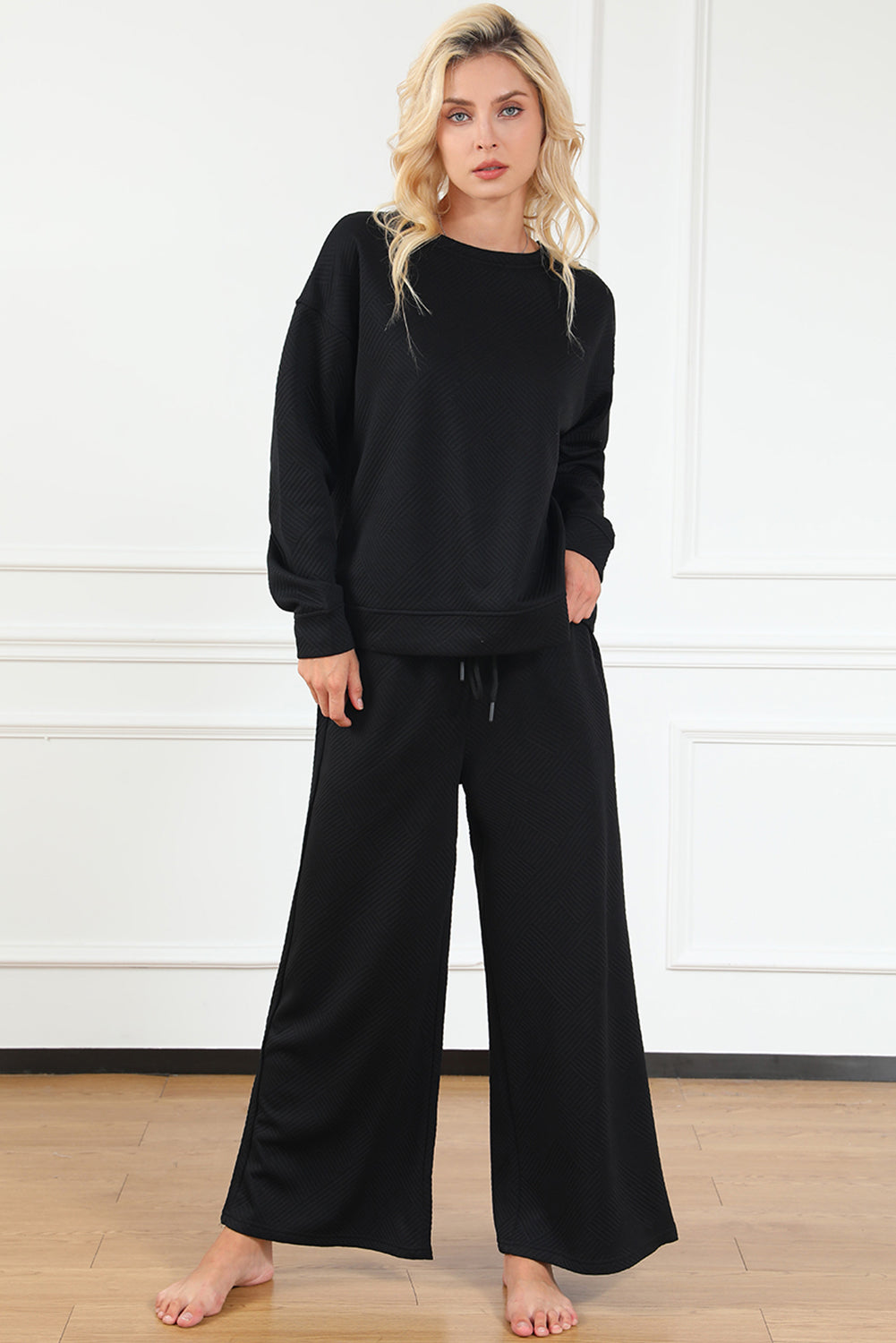 Red Dahlia Textured Loose Slouchy Long Sleeve Top and Pants SetMaterial:95%POLYESTER+5%ELASTANE



		Our Gray Textured Loose Slouchy Long Sleeve Top and Pants Set, a comfortable and stylish ensemble that is perfect for loungin