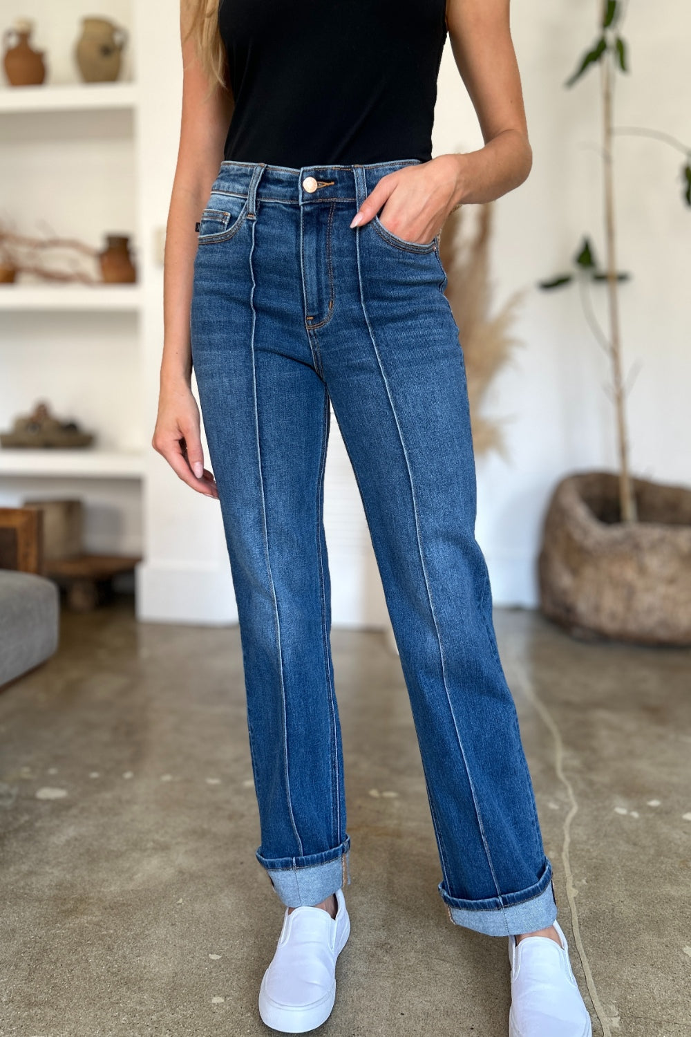 Judy Blue Full Size High Waist Front Seam Detail Straight JeansThe High Waist Front Seam Detail Straight Jeans are a stylish and versatile addition to your denim collection. With a flattering high waist silhouette and front seam