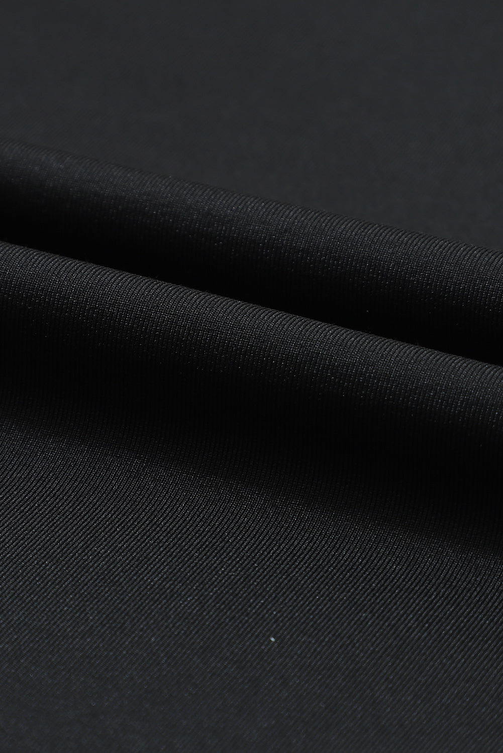 Black Casual Drawstring Drop Waist Pocketed JoggersMaterial:90%Polyester+10%Elastane



		Black can easily be paired with different tops and shoes, making it a go-to option for various outfits.
	
	
		The drawstr