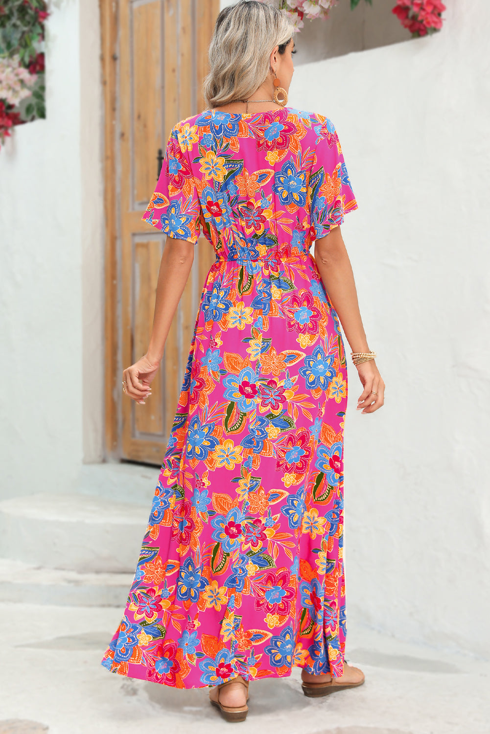 Abstract Botanic Print Wrap V Neck Short Sleeve Maxi DressMaterial:100%Viscose



		•The wrap style makes it a flattering and comfortable option for all body types.
	
	
		•The short sleeves make it ideal for warmer wea