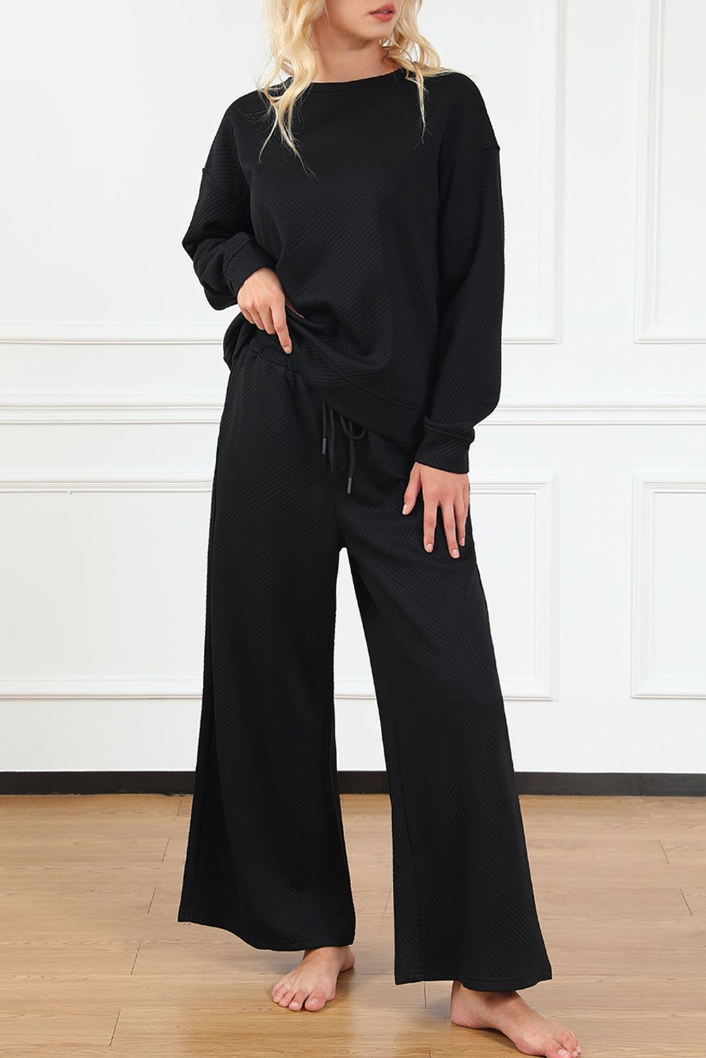 Red Dahlia Textured Loose Slouchy Long Sleeve Top and Pants SetMaterial:95%POLYESTER+5%ELASTANE



		Our Gray Textured Loose Slouchy Long Sleeve Top and Pants Set, a comfortable and stylish ensemble that is perfect for loungin