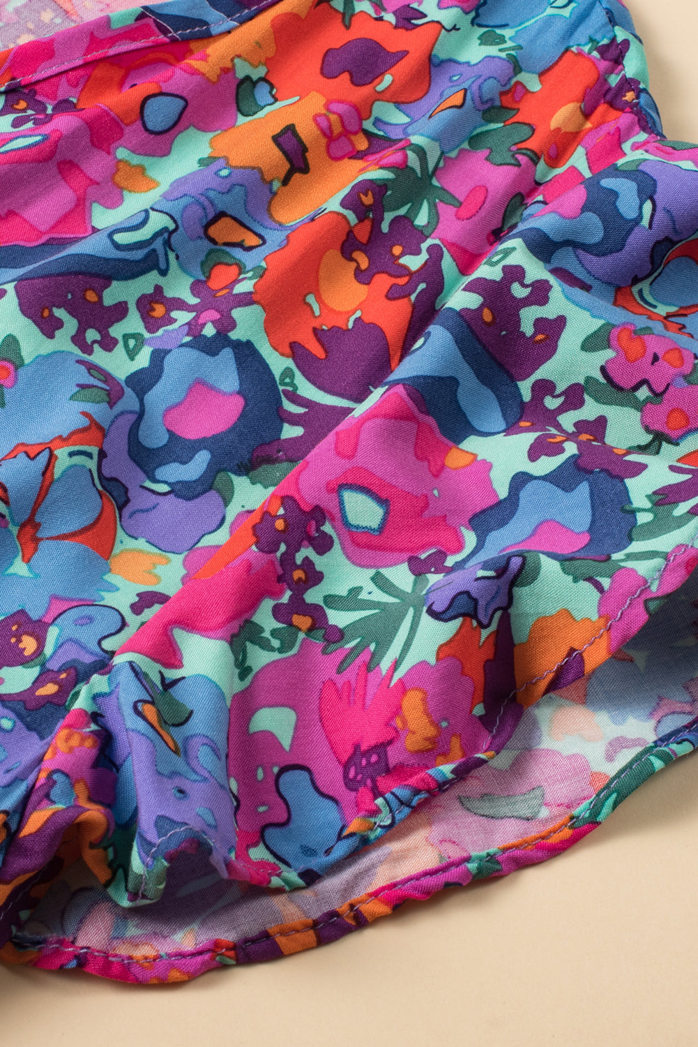 Blue Boho Floral Print V Neck Wrap Split Maxi DressMaterial:100%Viscose



		This high waist dress elongates the silhouette and creates a flattering hourglass shape
	
	
		The side slit adds a touch of allure and